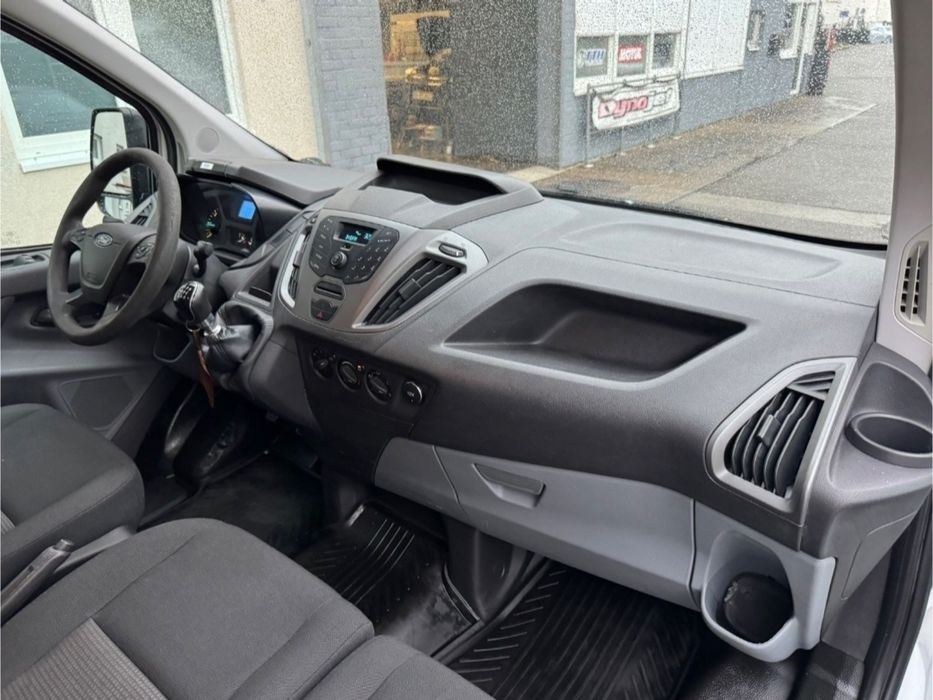 Ford Transit Custom, an fabricatie 2015, motor 2,2 diesel- Euro 5