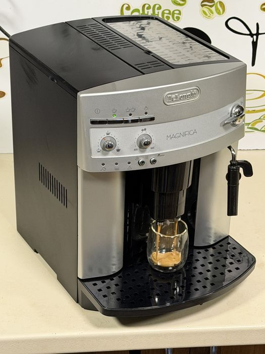Кафемашина кафе автомат delonghi magnifica с гаранция