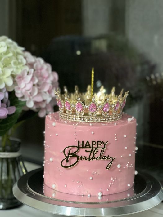 Торт с короной , торты