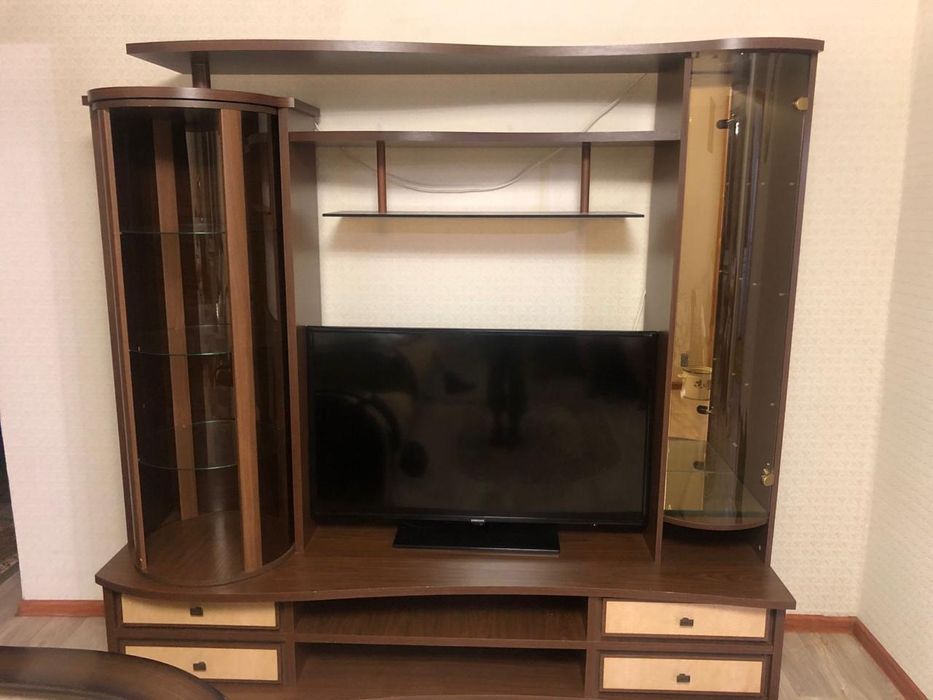 Мебель горка в гостинную