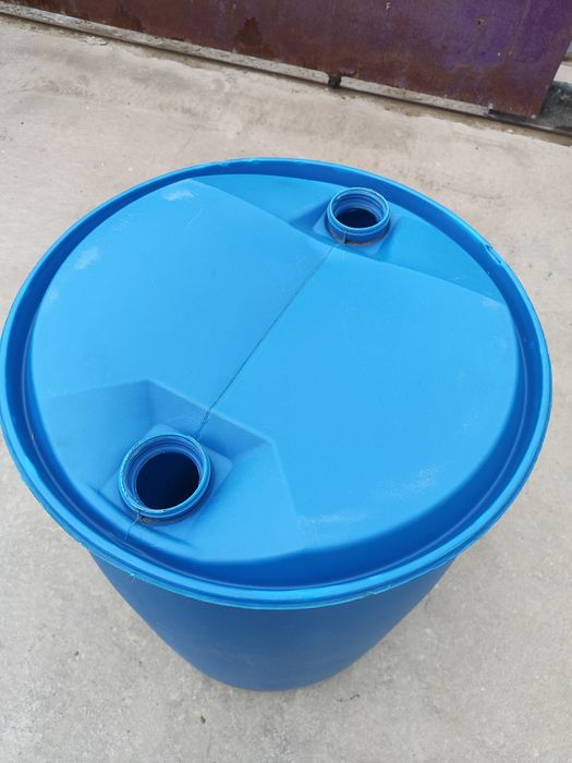 Бочка пластиковые 200л