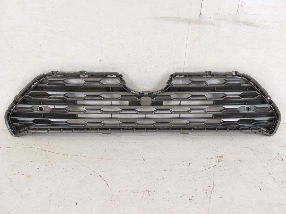 Радиаторна решетка Тойота РАВ4 / Toyota RAV4 Оригинална в добро състоя