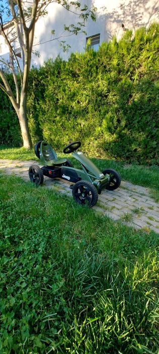 Kart cu pedale Jeep