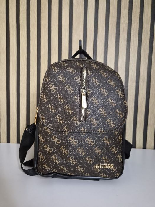 Gentuta  si rucsac dama