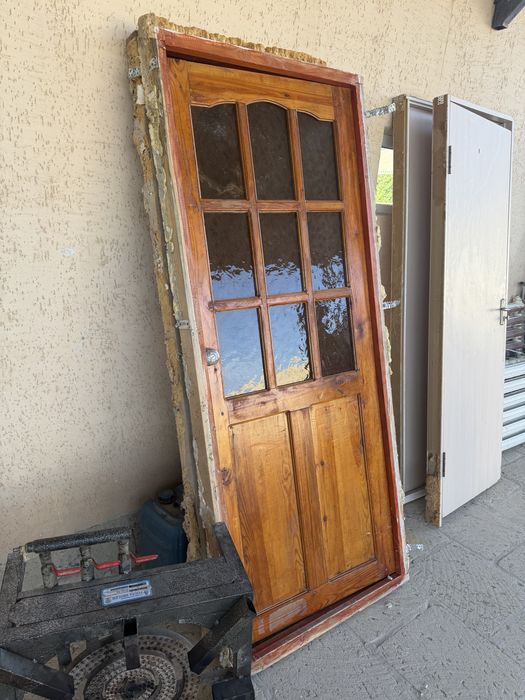 Жақсы ағаш есіктер