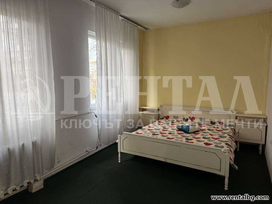 Дава се под наем Тристаен апартамент в Пловдив, Център - 86 кв.м за 408 € - Снимка #7