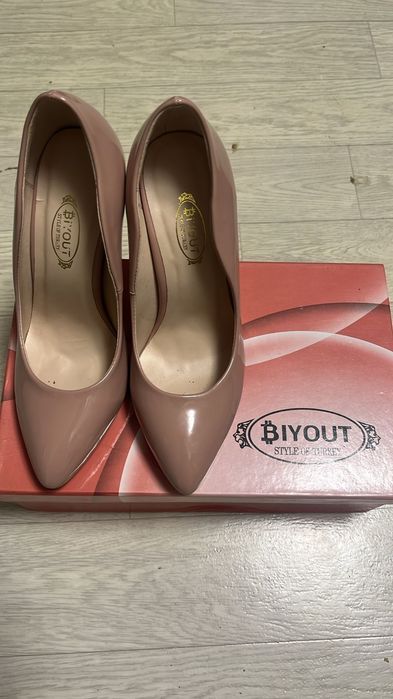 Туфли продается.