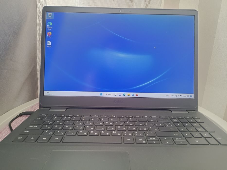Ноутбук Dell ( в рабочем состоянии)