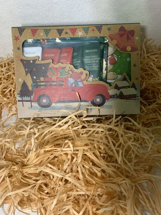 Новогодний подарочный бокс