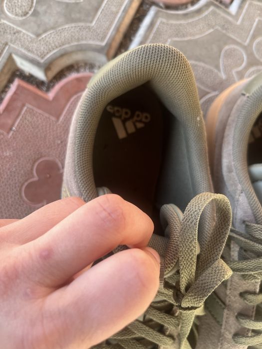 Маратонки Adidas 42.5