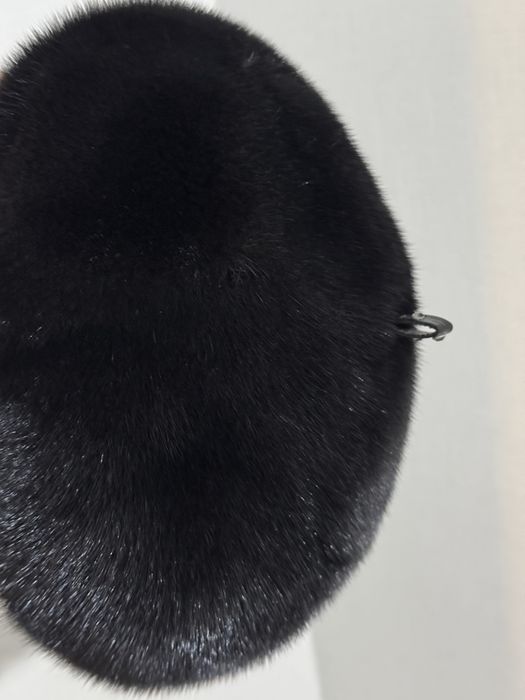 Продам шапку норковую