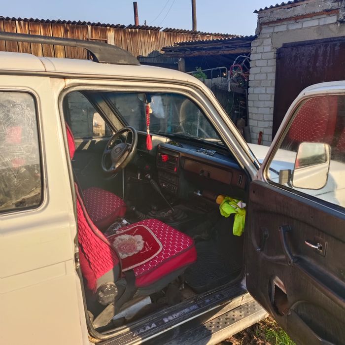 Продам ниву 2131