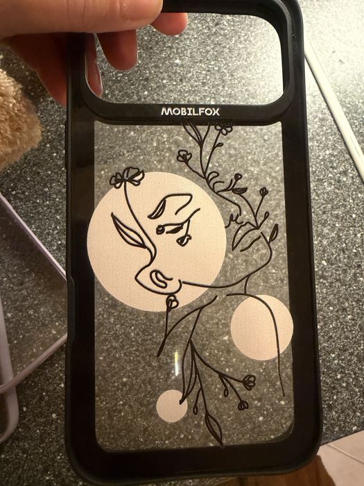 Калъфи за iphone 17 pro max от Mobilfox