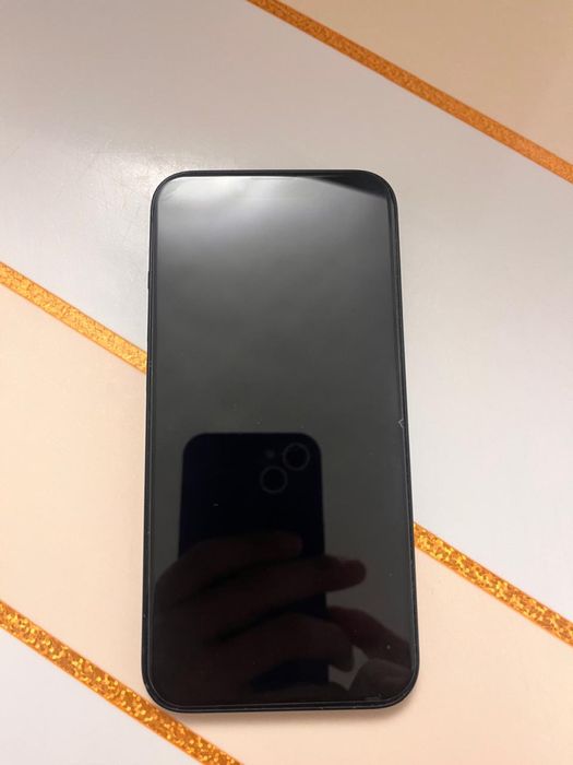 Айфон 13 еще на гарантии