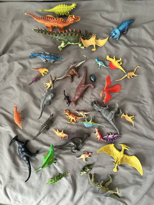 Б/у игрушки, динозавры состояние норм,