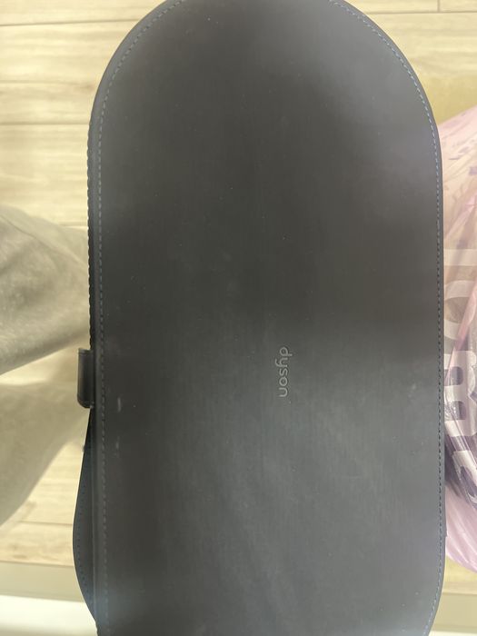 продам фен оригинал Dyson