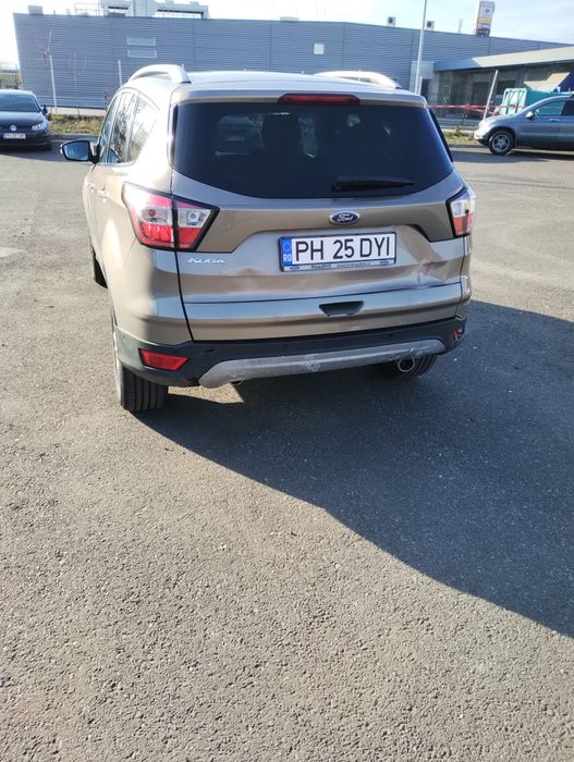 Vînd sau schimb Ford kuga benzina