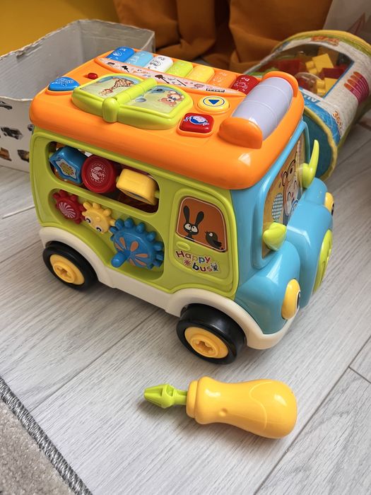 Vând mașinuță sortatoare pentru copii