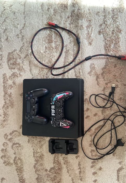 PlayStation 4 slim