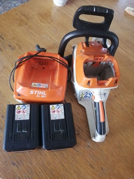 Văd sthil sau schimb cu mașină