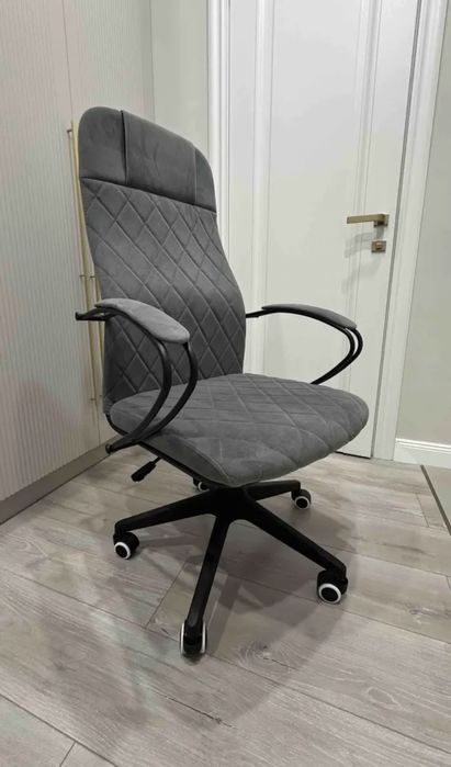 Компьютерное кресло