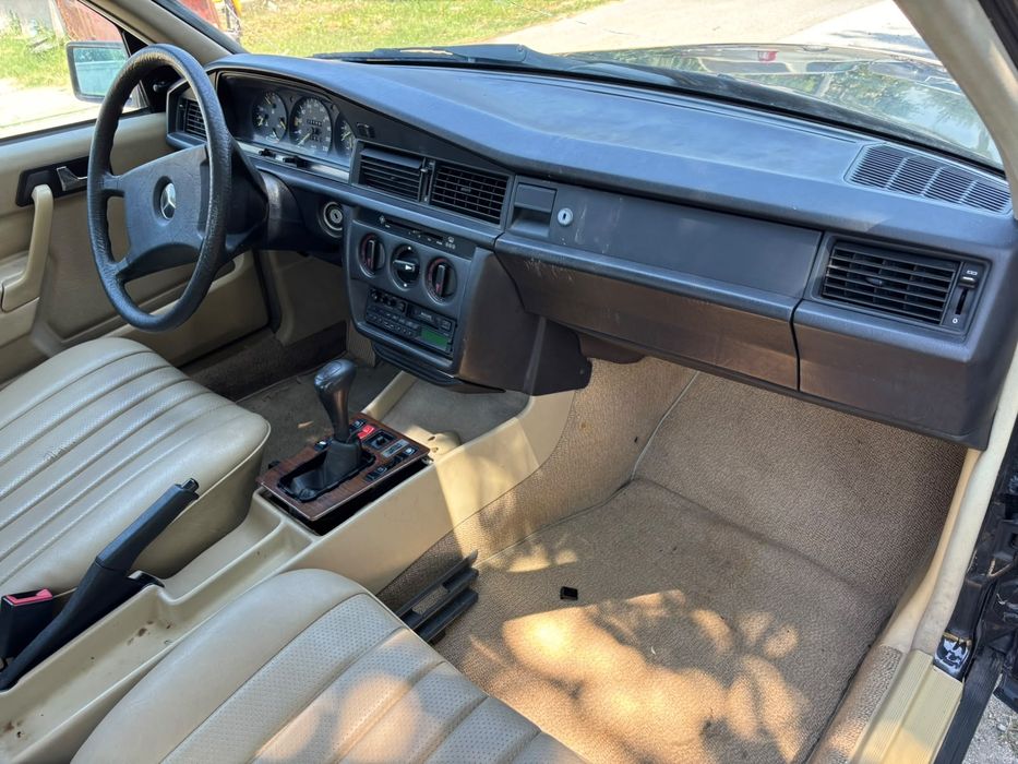 Mercedes 190 w201 classic retro 2,0 benzina piele beige jante rare rial fagure
