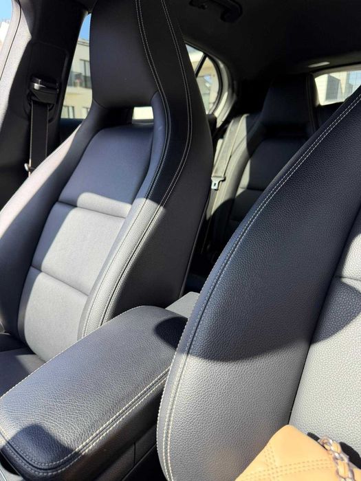 Vând Mercedes Benz GLA 200d