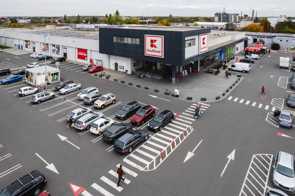 Inchiriem spatiu comercial 113 mp Funshop Park Timisoara