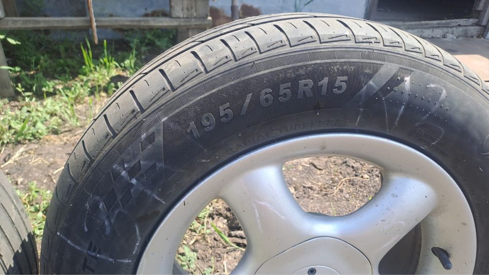 Продам резина 15-17