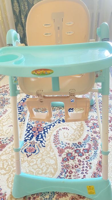 Детский кормящий стол