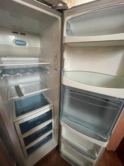 Продавам хладилник