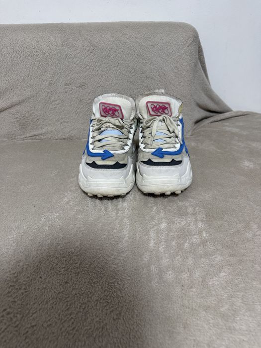 vand off white odsy marime 43