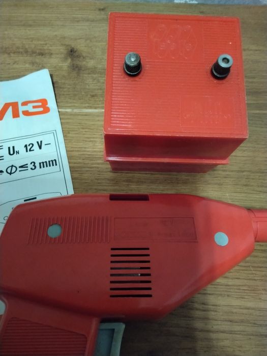 Продавам  детска играчка бормашина със стойка Piko hobby SM3 / 12 V