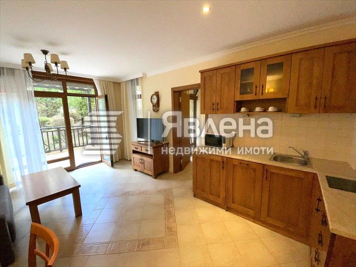 Продава се Многостаен апартамент в Созопол - 175 кв.м за 1195 €/кв.м - Снимка #2