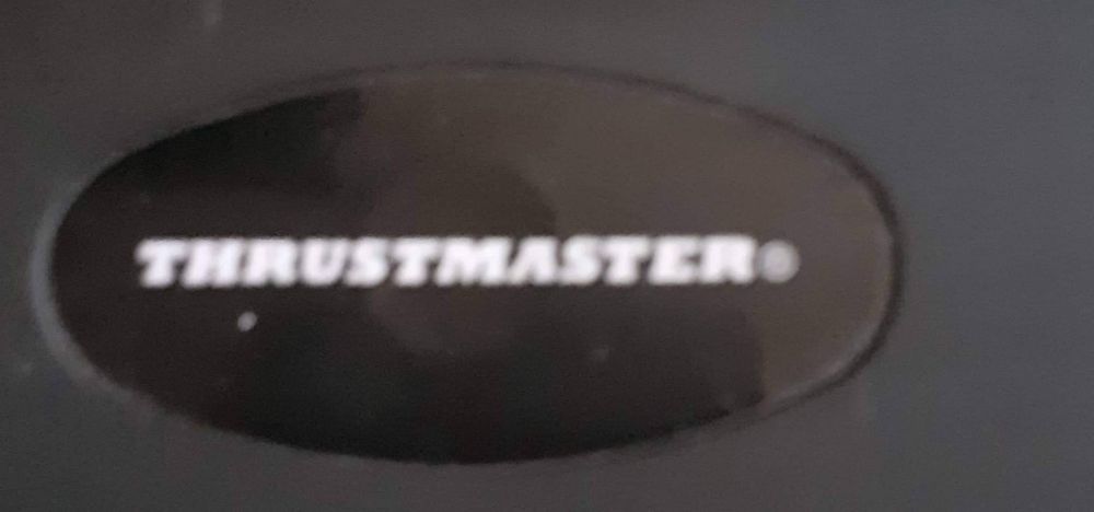 Продавам волан с педали за PC/PS2