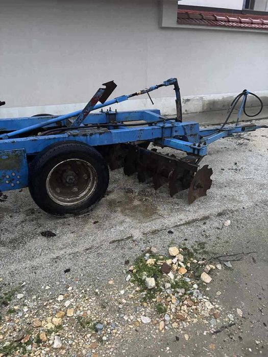 Прикачена дискова брана