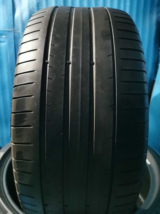 275/40 R19 - pirelli runflat 2 bucati