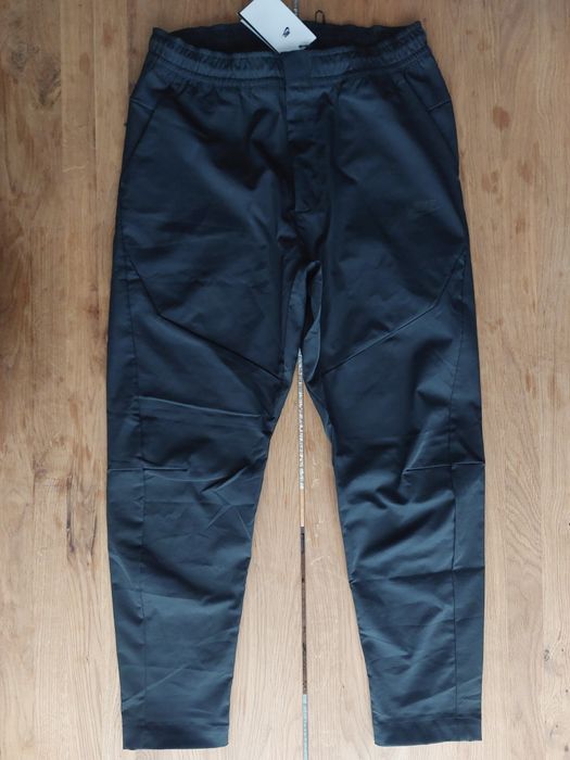 Мъжки панталон Nike Sportswear Tech Essentials