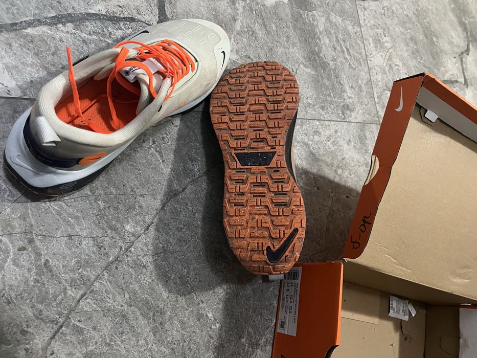 Продам кроссовки Найк