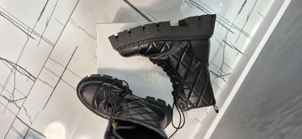 Боти  естесвена кожа Eva Minge