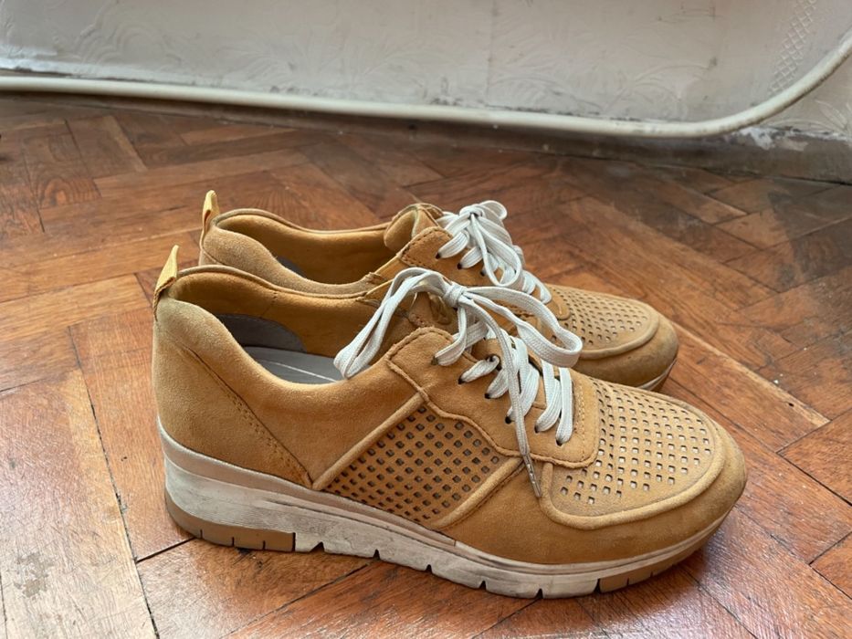 Оригинални дамски спортни обувки на марките Геокс, Тамарис и Пума, 38