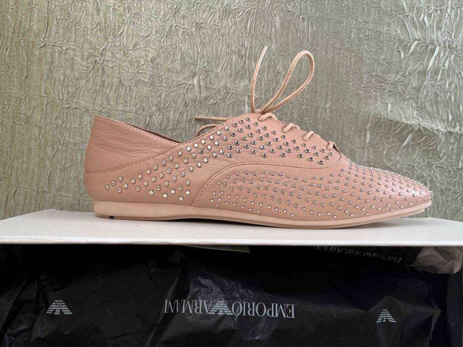ЧИСТО НОВИ дамски обувки Emporio Armani