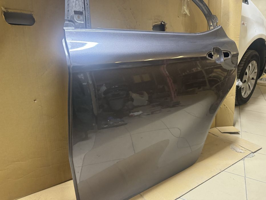 Дверь Toyota camry 70-75