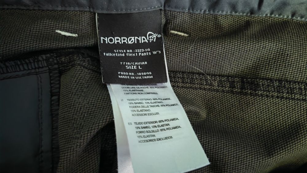 Pantaloni drumeție Norrøna Falketind
