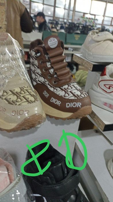 Bolalar poyabzallari