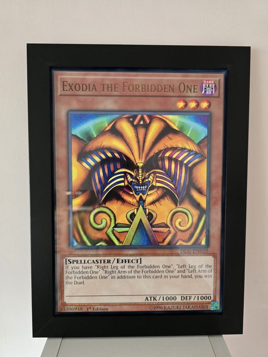 Югио (Yu-Gi-Oh!) Арт в Стилна Черна Рамка със Стъкло – 25x34 см