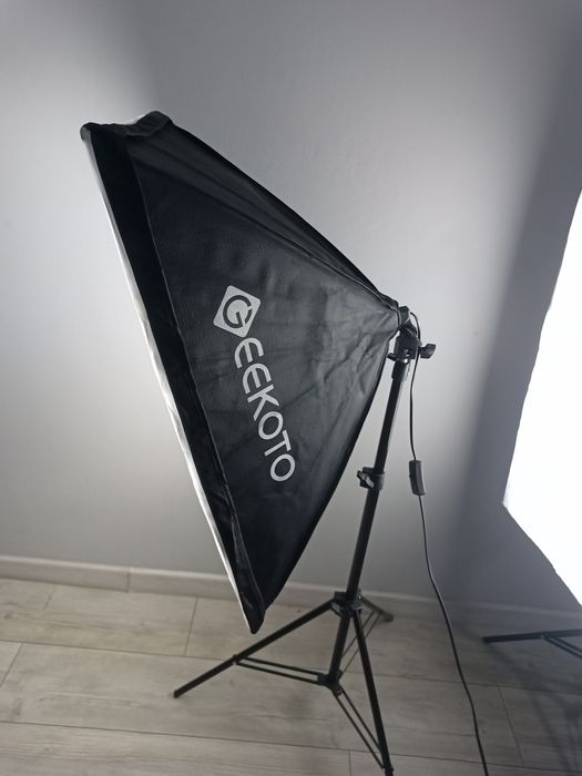Професионален комплект Софтбокс осветление GEEKOTO (2 броя)
