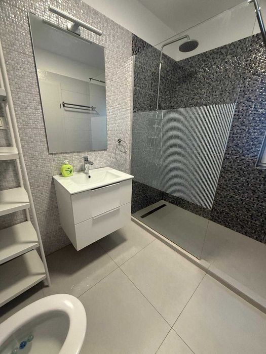 Proprietar inchiriez 1 unitate din  duplex  in Iris