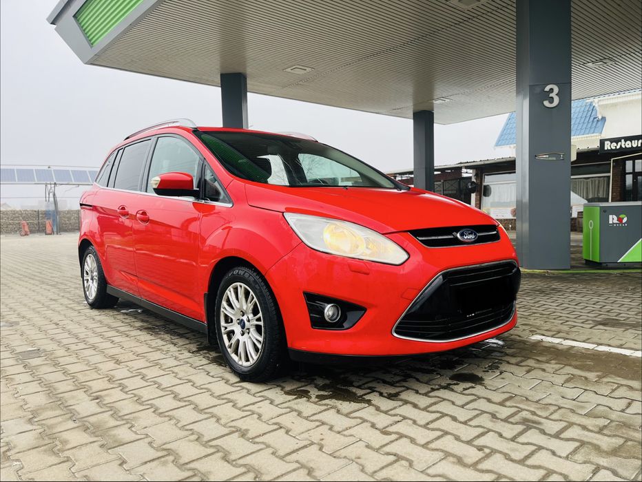 Ford C max / 7 locuri / 1.6 TDCI 116 Cp / km 264.000 / adus recent