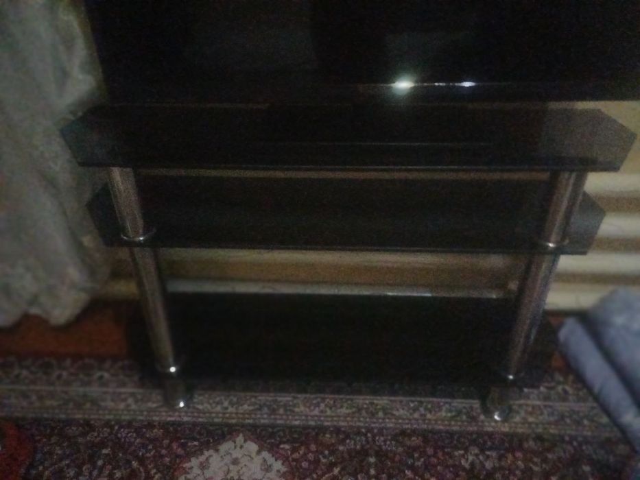 Televizor podstavka sotiladi